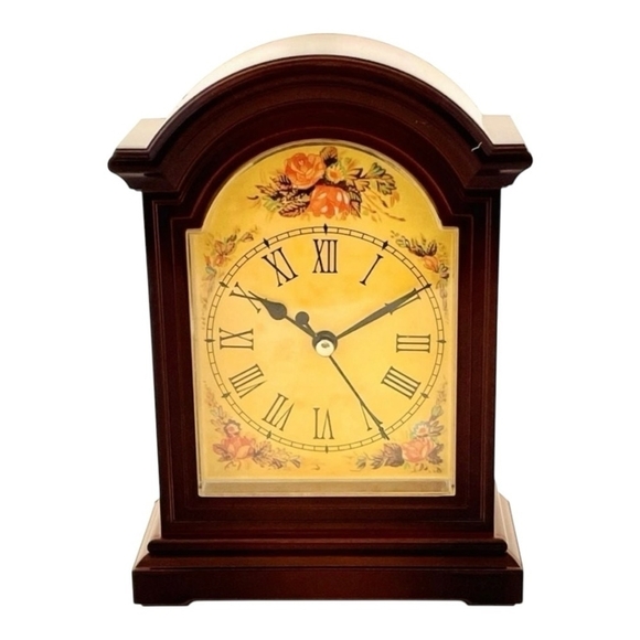 NIB Vintage Look Grandmother Floral Pattern Farmhouse Quartz Clock Table Clock - Picture 2 of 6